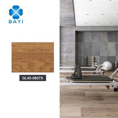 أرضيات رياضية فينيل الجيم